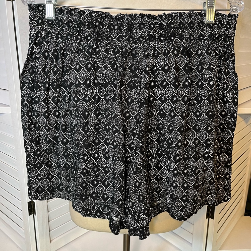 NEW SKYES THE LIMIT SHORTS